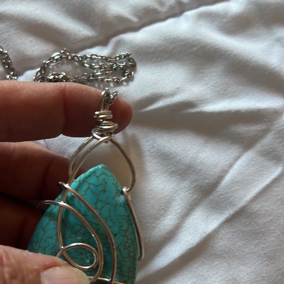 Wire art Howlite stone. - Picture 6 of 6